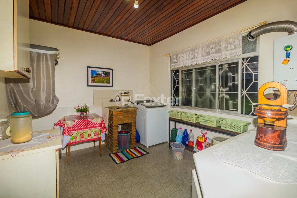 Casa à venda com 4 quartos, 300m² - Foto 18