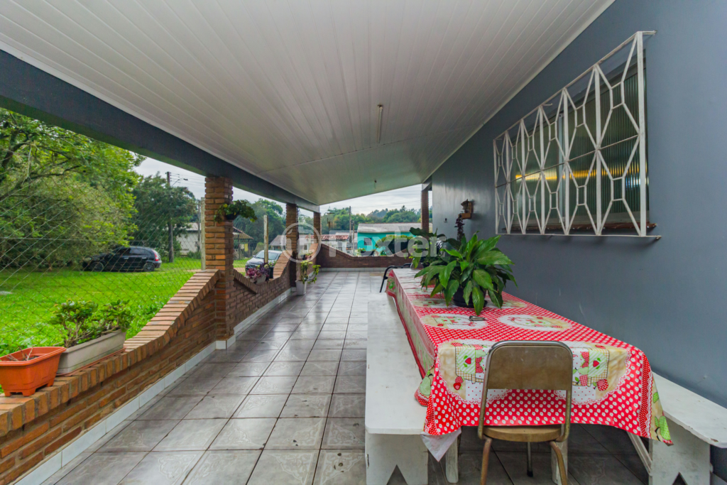 Casa à venda com 4 quartos, 300m² - Foto 29