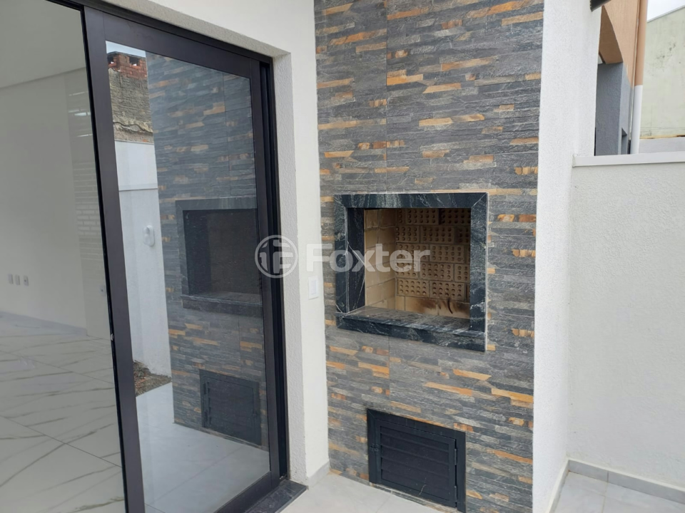 Casa à venda com 3 quartos, 91m² - Foto 4