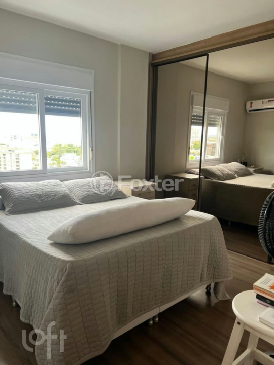 Apartamento à venda com 3 quartos, 105m² - Foto 1