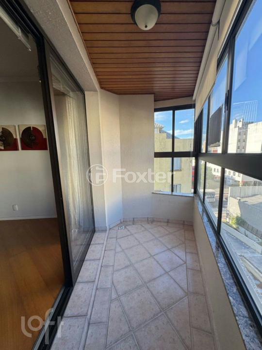 Apartamento à venda com 2 quartos, 80m² - Foto 27