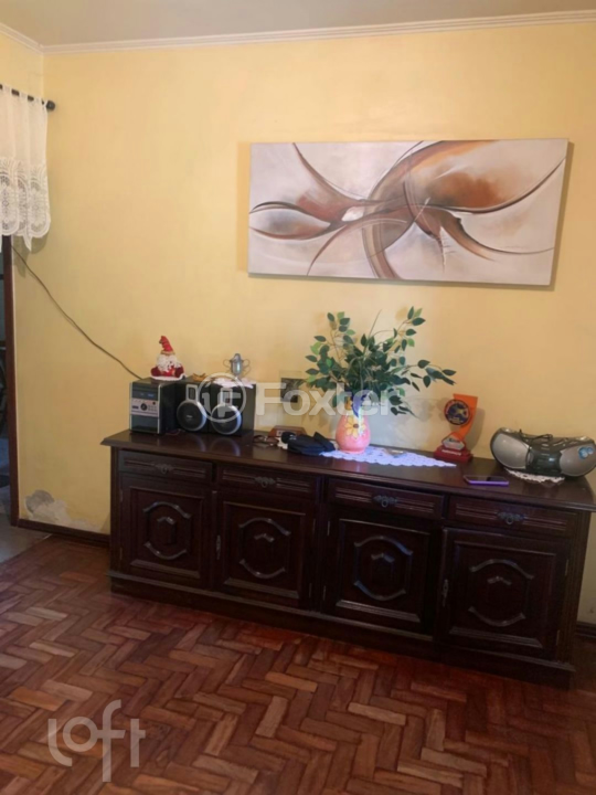 Casa à venda com 4 quartos, 1m² - Foto 2