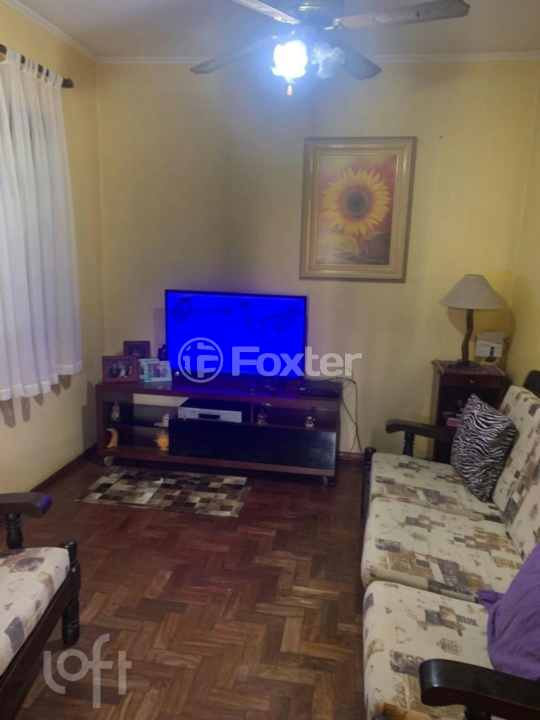 Casa à venda com 4 quartos, 1m² - Foto 3