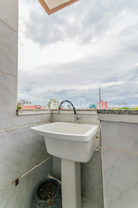 Apartamento à venda com 2 quartos, 68m² - Foto 31