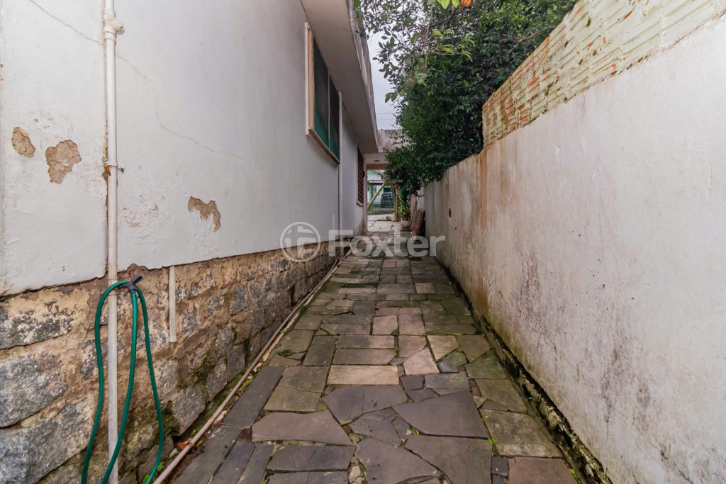 Casa à venda com 4 quartos, 96m² - Foto 32