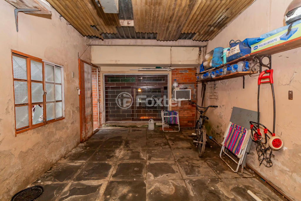 Casa à venda com 4 quartos, 96m² - Foto 36