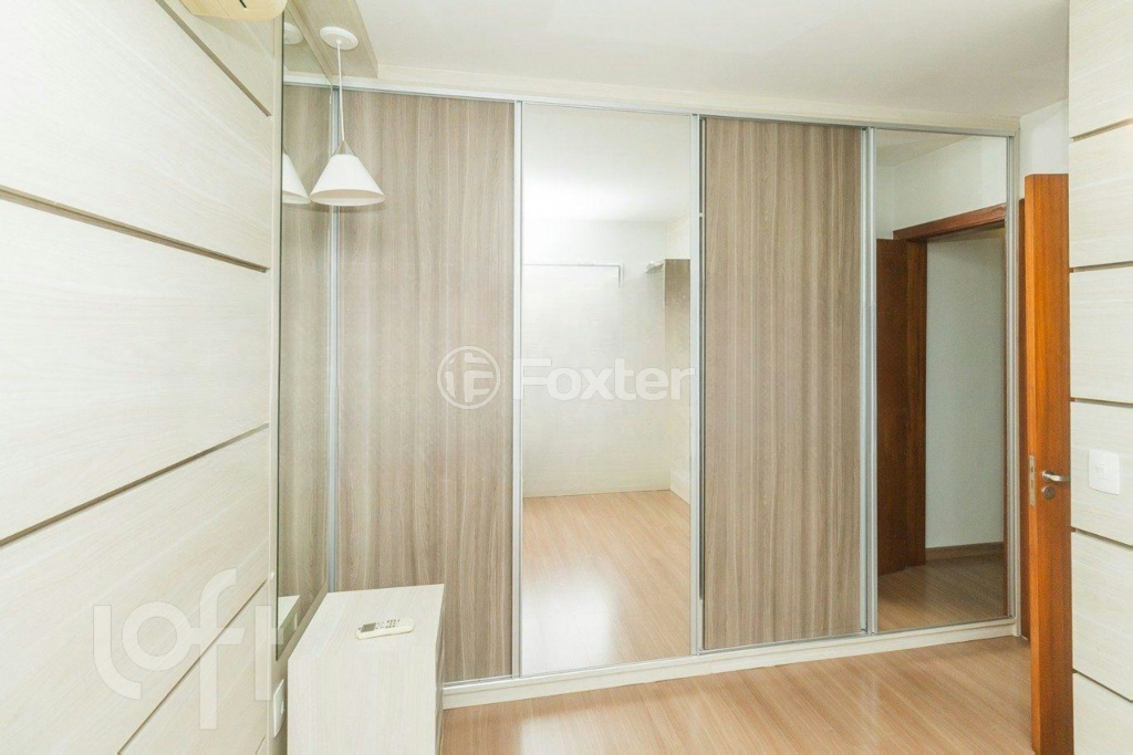 Apartamento à venda com 2 quartos, 55m² - Foto 33