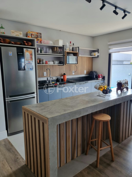 Casa à venda com 3 quartos, 165m² - Foto 2