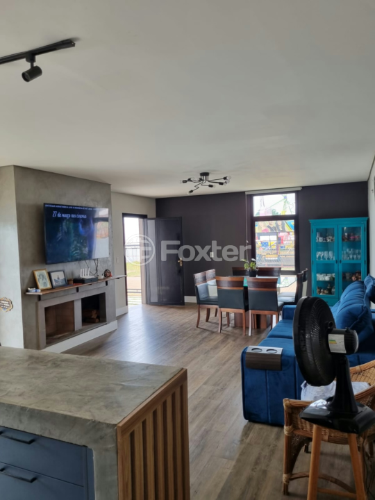 Casa à venda com 3 quartos, 165m² - Foto 1