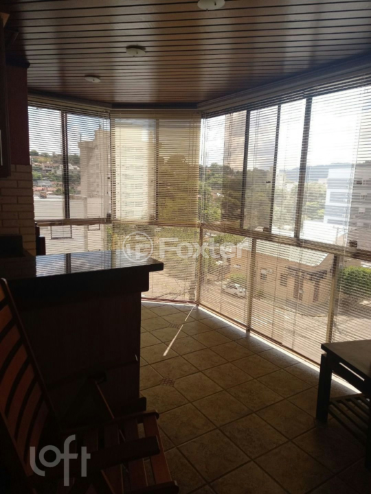 Apartamento à venda com 3 quartos, 115m² - Foto 4