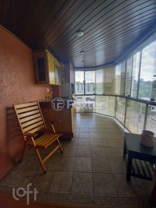 Apartamento à venda com 3 quartos, 115m² - Foto 1