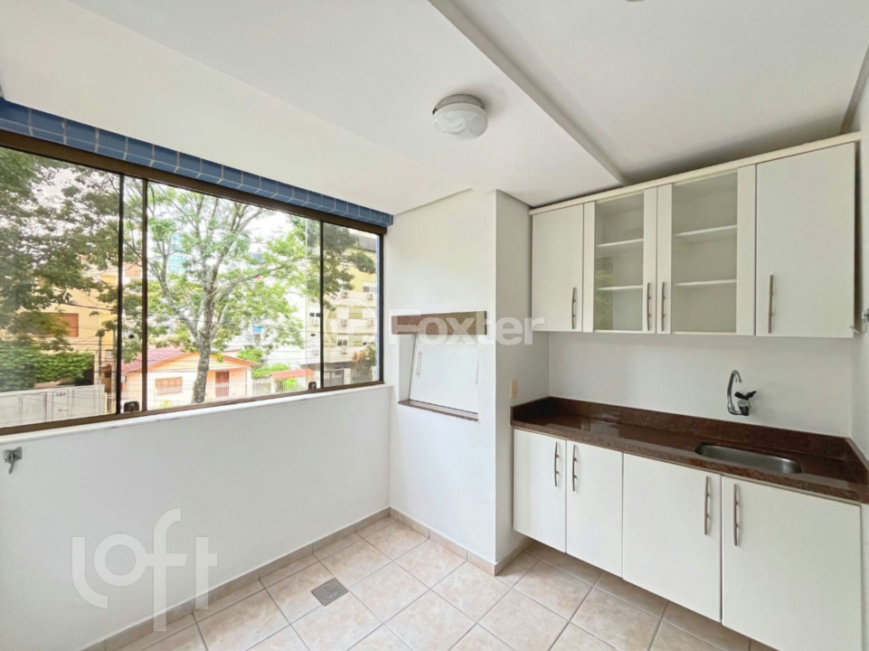 Apartamento à venda com 3 quartos, 85m² - Foto 2