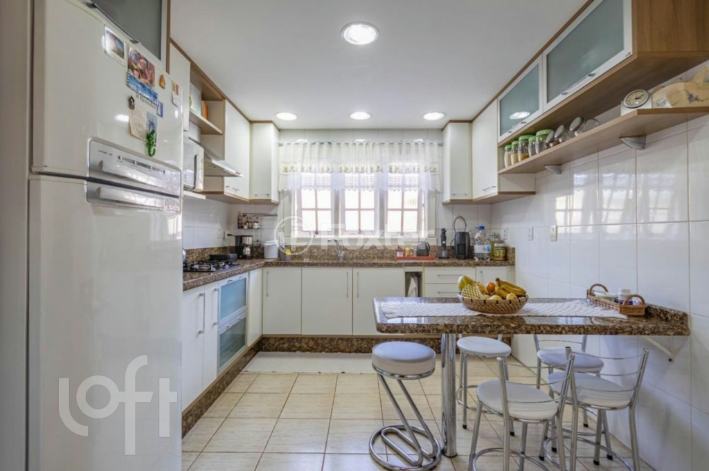 Casa à venda com 3 quartos, 235m² - Foto 14