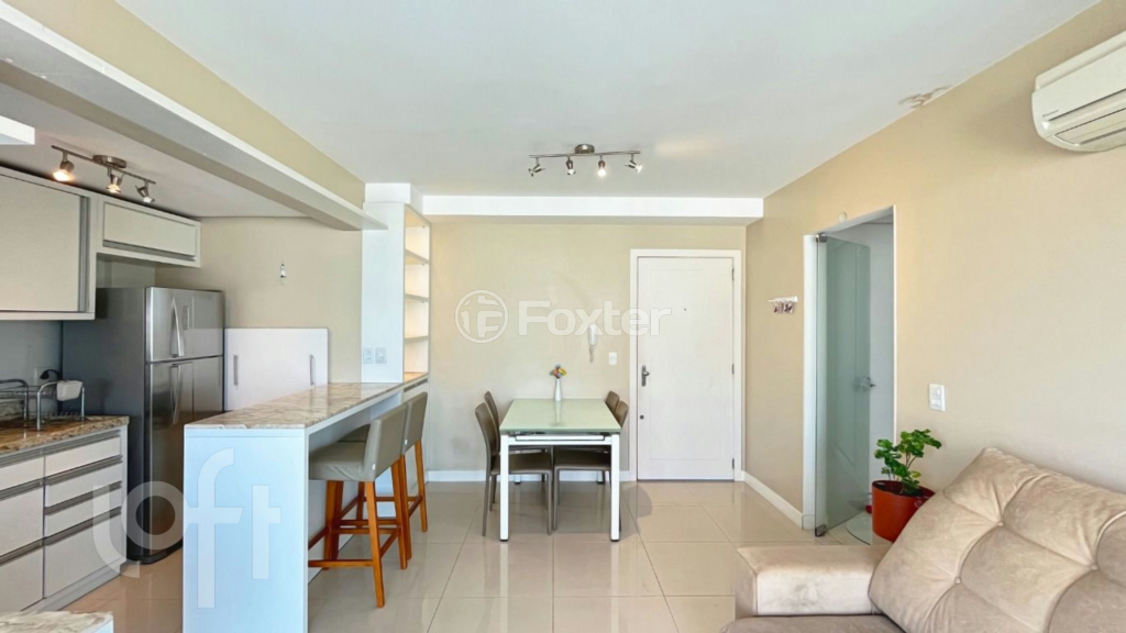 Apartamento à venda com 2 quartos, 68m² - Foto 9