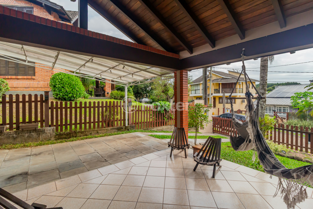 Casa de Condomínio à venda com 3 quartos, 167m² - Foto 9