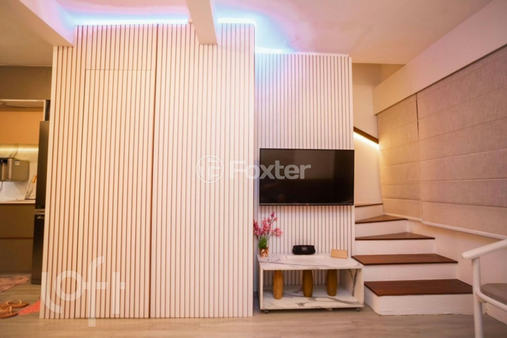 Casa à venda com 2 quartos, 72m² - Foto 2