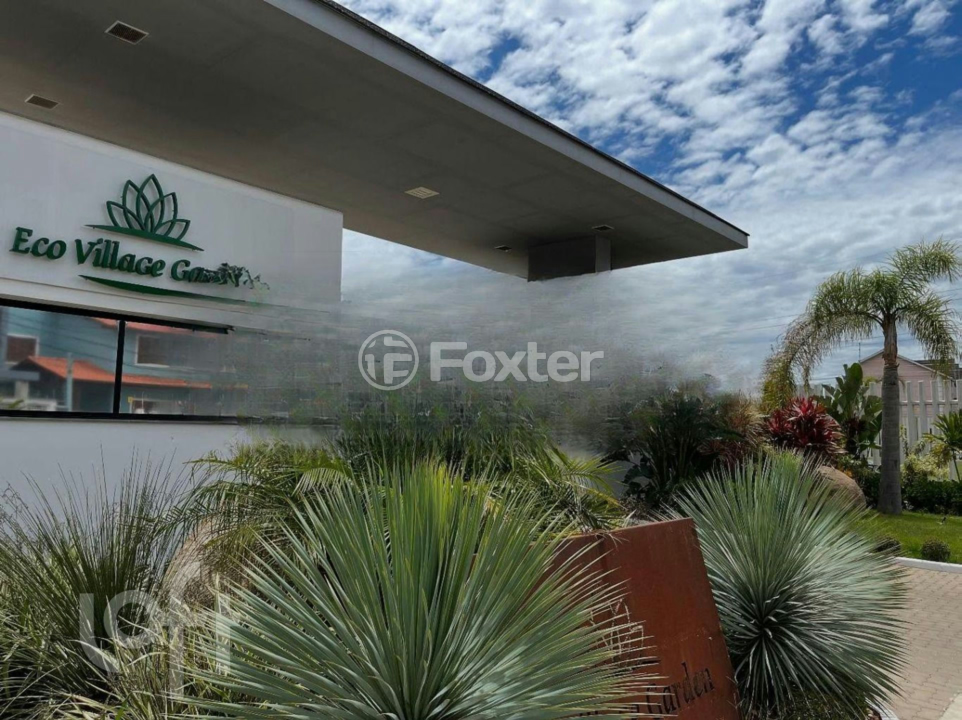Casa de Condomínio à venda com 3 quartos, 225m² - Foto 1