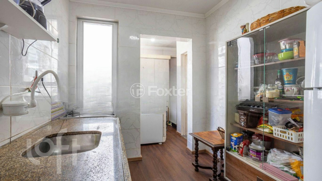 Apartamento à venda com 2 quartos, 77m² - Foto 2