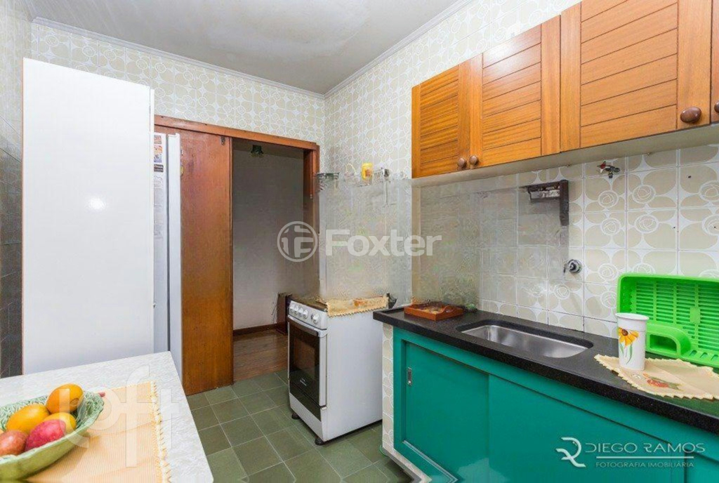 Apartamento à venda com 3 quartos, 95m² - Foto 4
