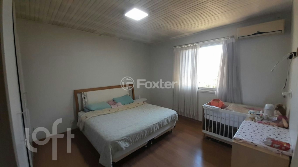 Casa à venda com 3 quartos, 158m² - Foto 3