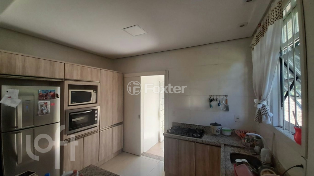 Casa à venda com 3 quartos, 158m² - Foto 8
