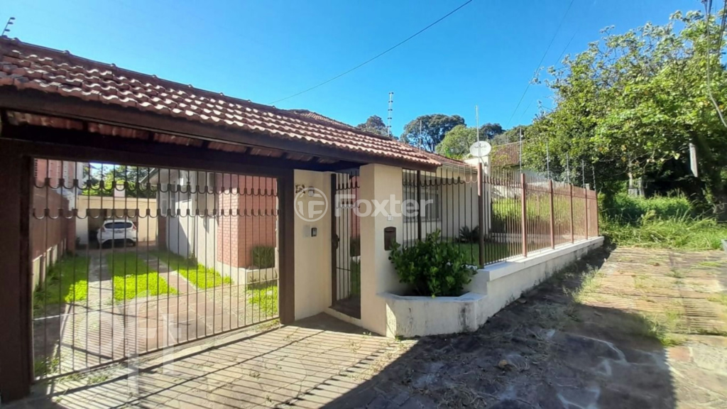 Casa à venda com 3 quartos, 158m² - Foto 4