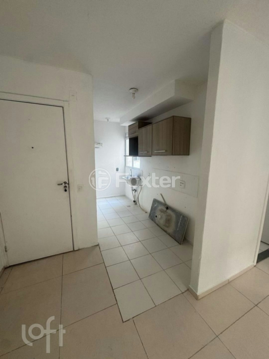 Apartamento à venda com 2 quartos, 41m² - Foto 2