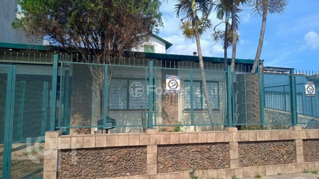Casa à venda com 3 quartos, 300m² - Foto 4