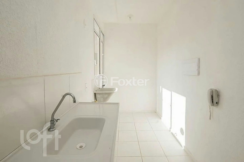 Apartamento à venda com 2 quartos, 41m² - Foto 4