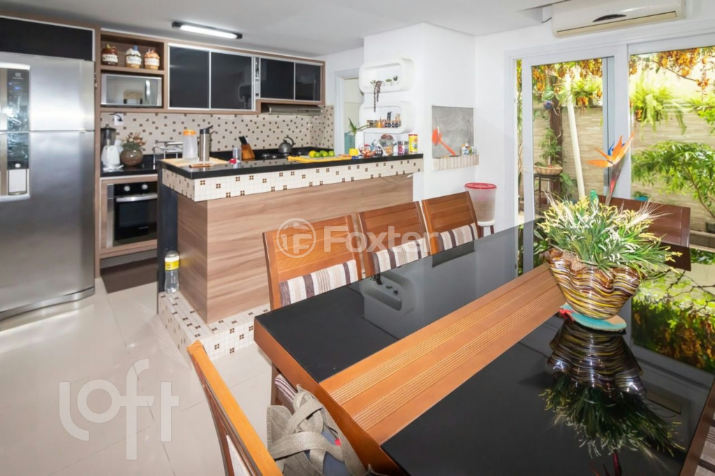 Casa de Condomínio à venda com 3 quartos, 200m² - Foto 4