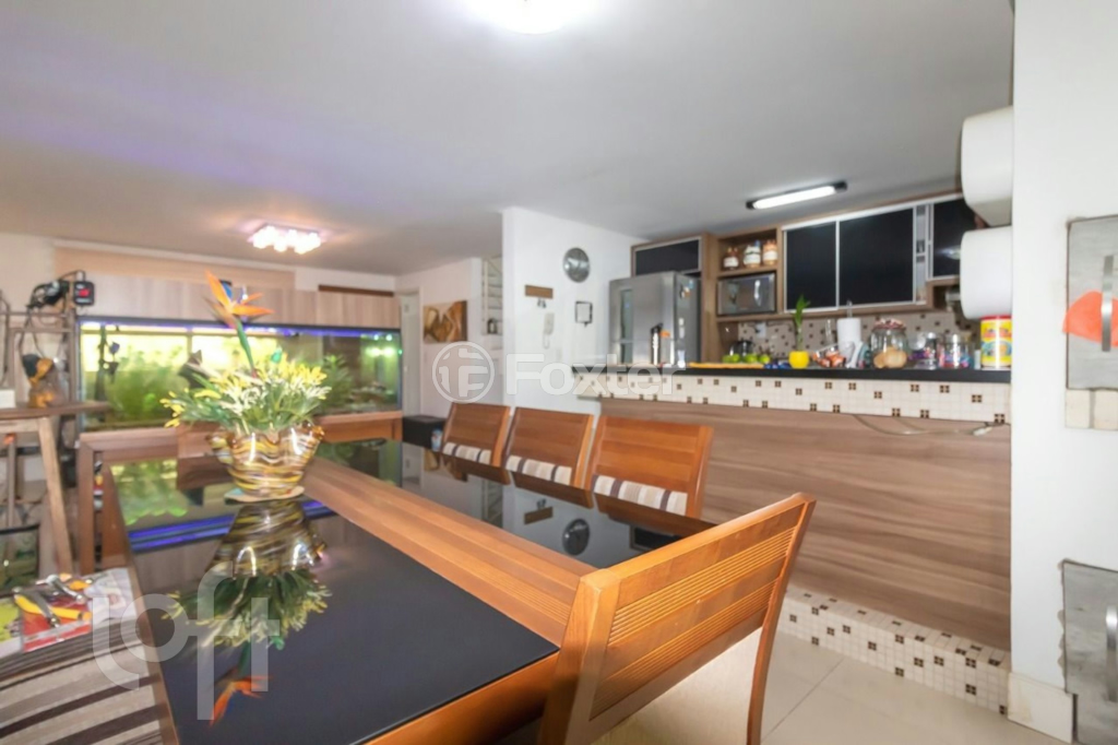 Casa de Condomínio à venda com 3 quartos, 200m² - Foto 3