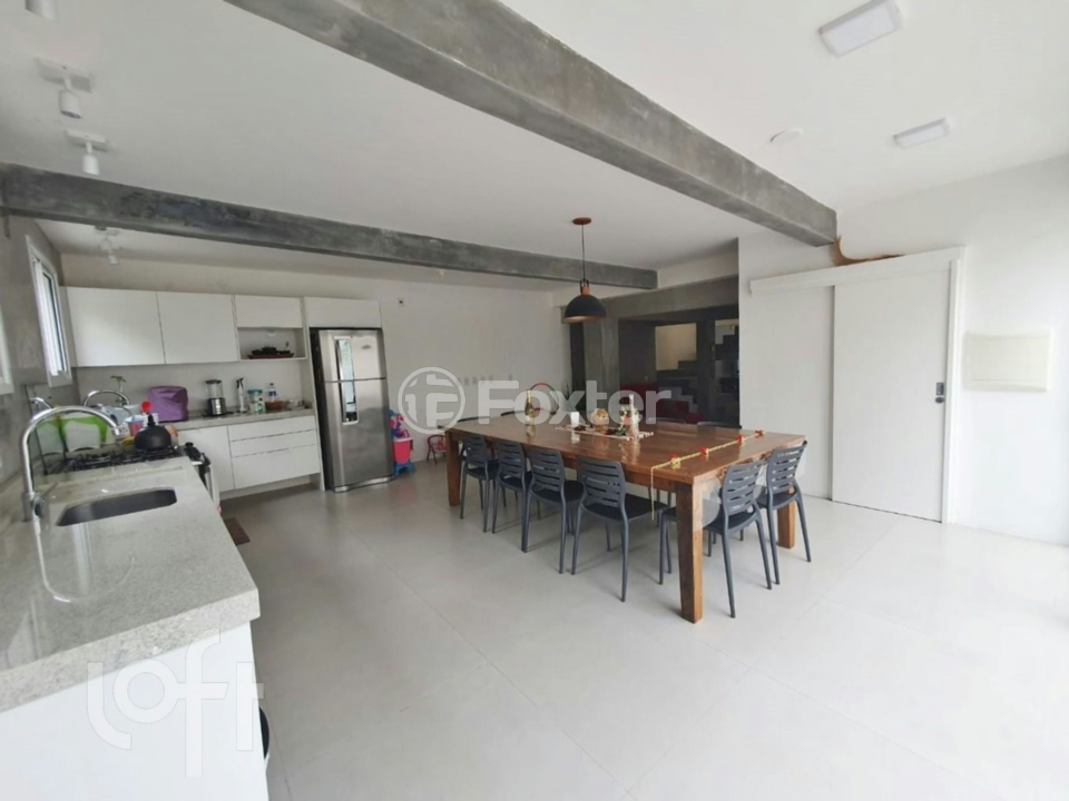 Casa à venda com 3 quartos, 240m² - Foto 5