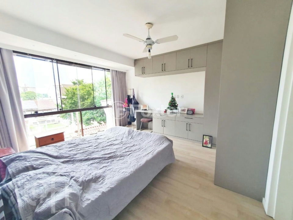 Casa à venda com 3 quartos, 240m² - Foto 13