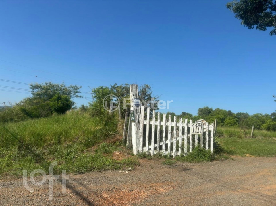 Casa à venda com 1 quarto, 200m² - Foto 3
