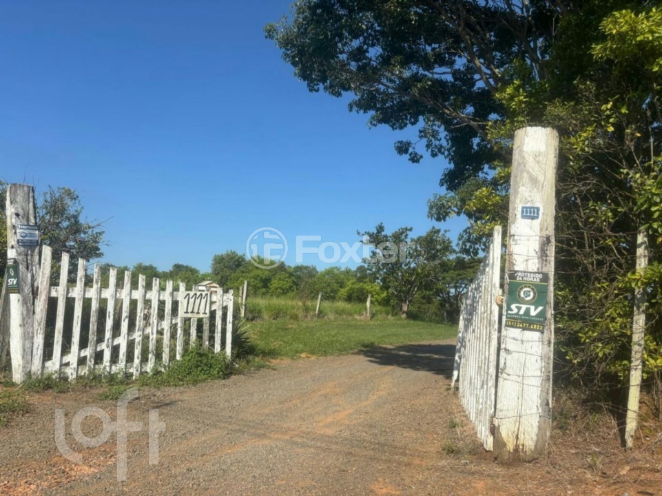 Casa à venda com 1 quarto, 200m² - Foto 4