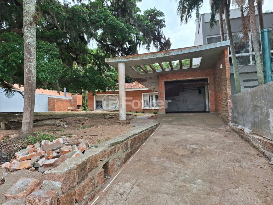 Casa à venda com 4 quartos, 160m² - Foto 3