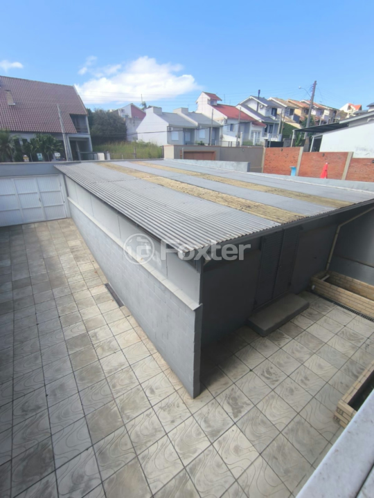 Casa à venda com 3 quartos, 164m² - Foto 4
