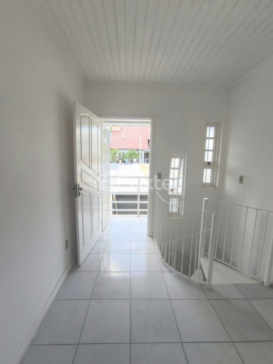 Casa à venda com 3 quartos, 164m² - Foto 9