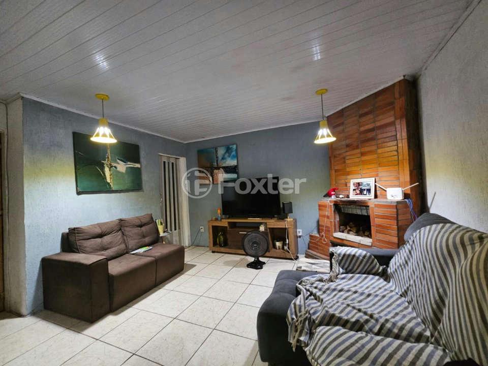 Casa à venda com 2 quartos, 150m² - Foto 1