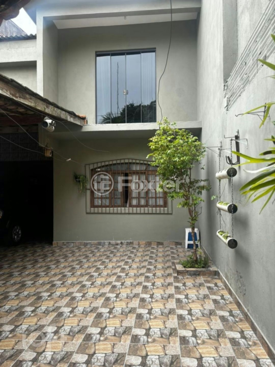 Casa à venda com 3 quartos, 208m² - Foto 2
