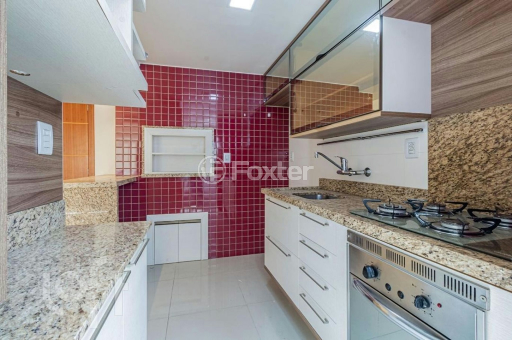 Apartamento à venda com 2 quartos, 68m² - Foto 2