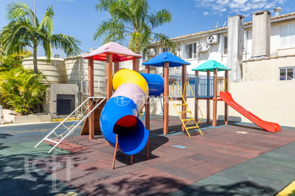 Casa à venda com 3 quartos, 86m² - Foto 37