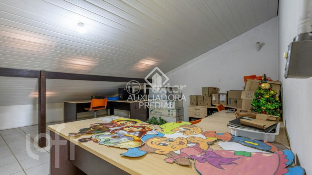 Casa à venda com 3 quartos, 350m² - Foto 42