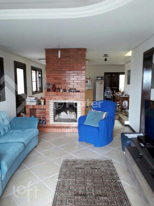 Casa à venda com 3 quartos, 350m² - Foto 2