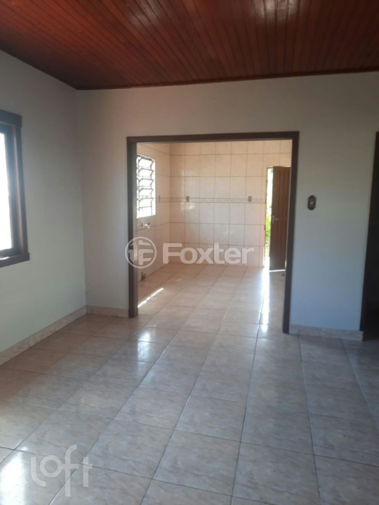 Casa à venda com 3 quartos, 99m² - Foto 2