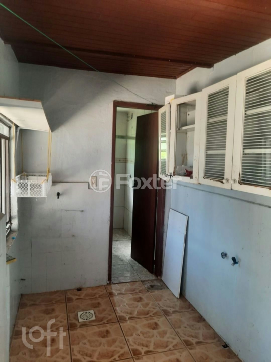 Casa à venda com 3 quartos, 99m² - Foto 7