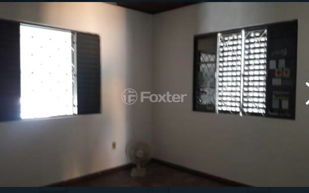 Casa à venda com 2 quartos, 100m² - Foto 4