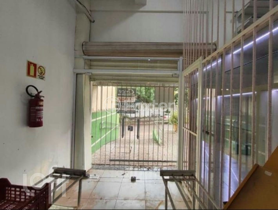 Casa à venda com 5 quartos, 284m² - Foto 18
