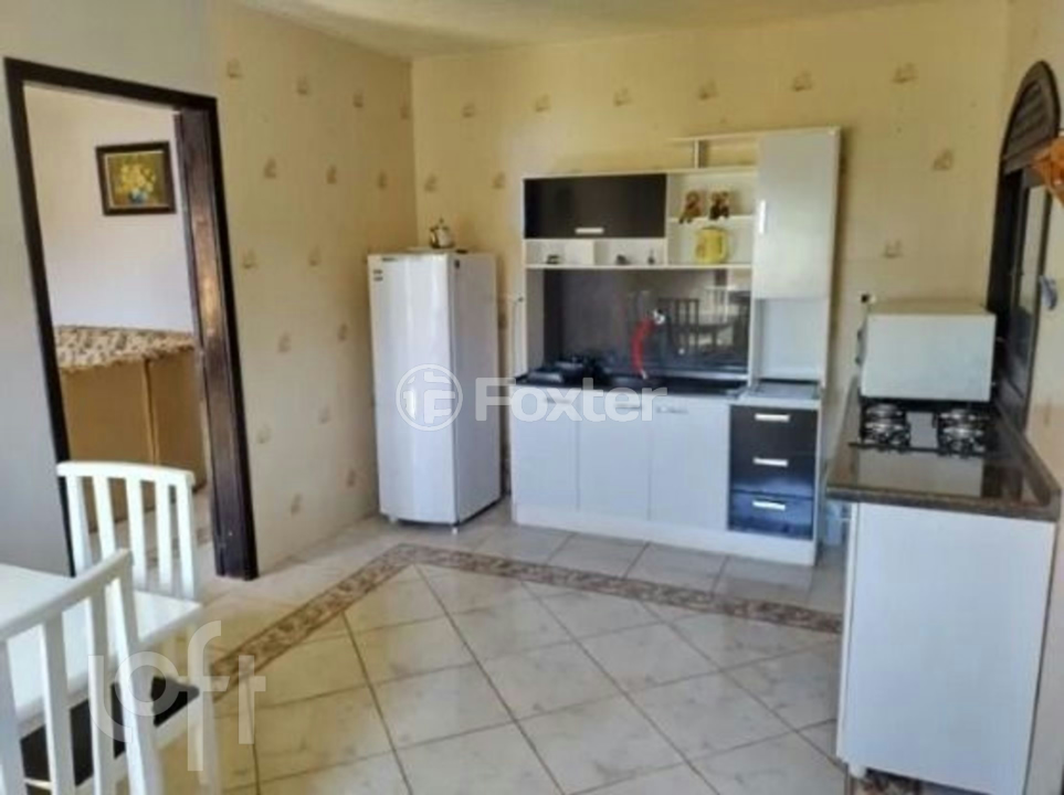 Casa à venda com 3 quartos, 300m² - Foto 3