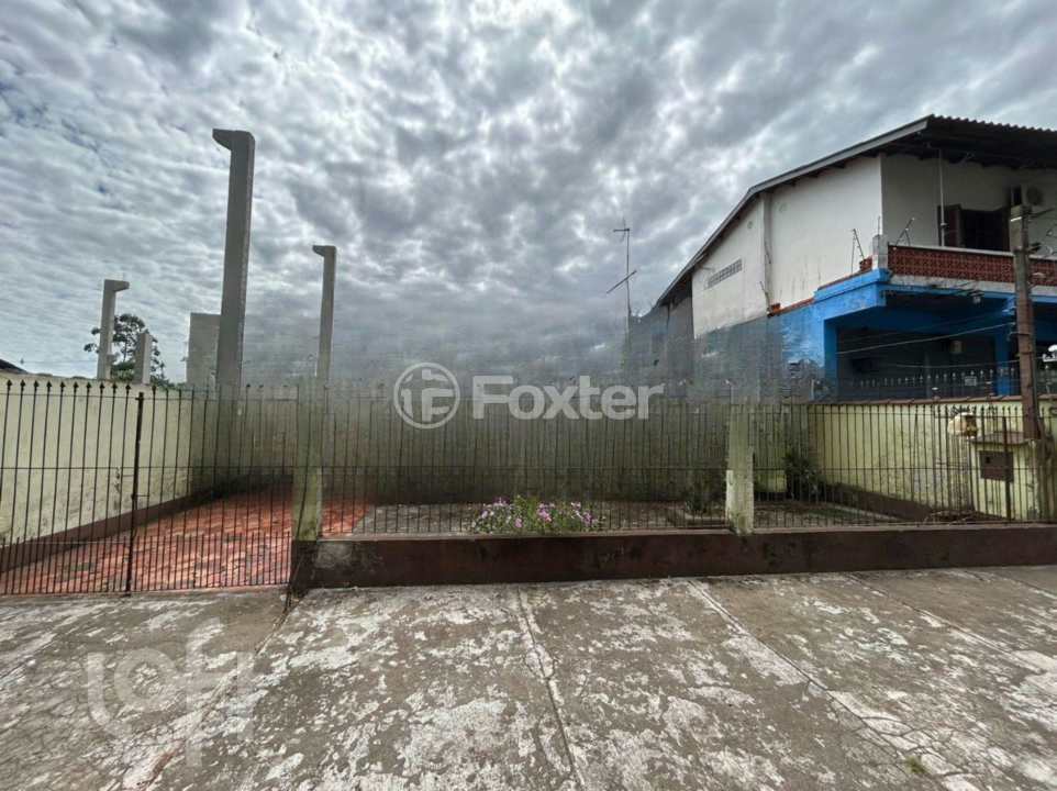 Casa à venda com 2 quartos, 100m² - Foto 4